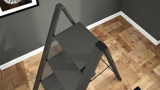  Scala a pioli, Scaletta 3 gradini, Scaletta Pieghevole, Scaletta alluminio, fino a 150 kg antiscivolo, Nero, Colombo Leonardo 3 , 3