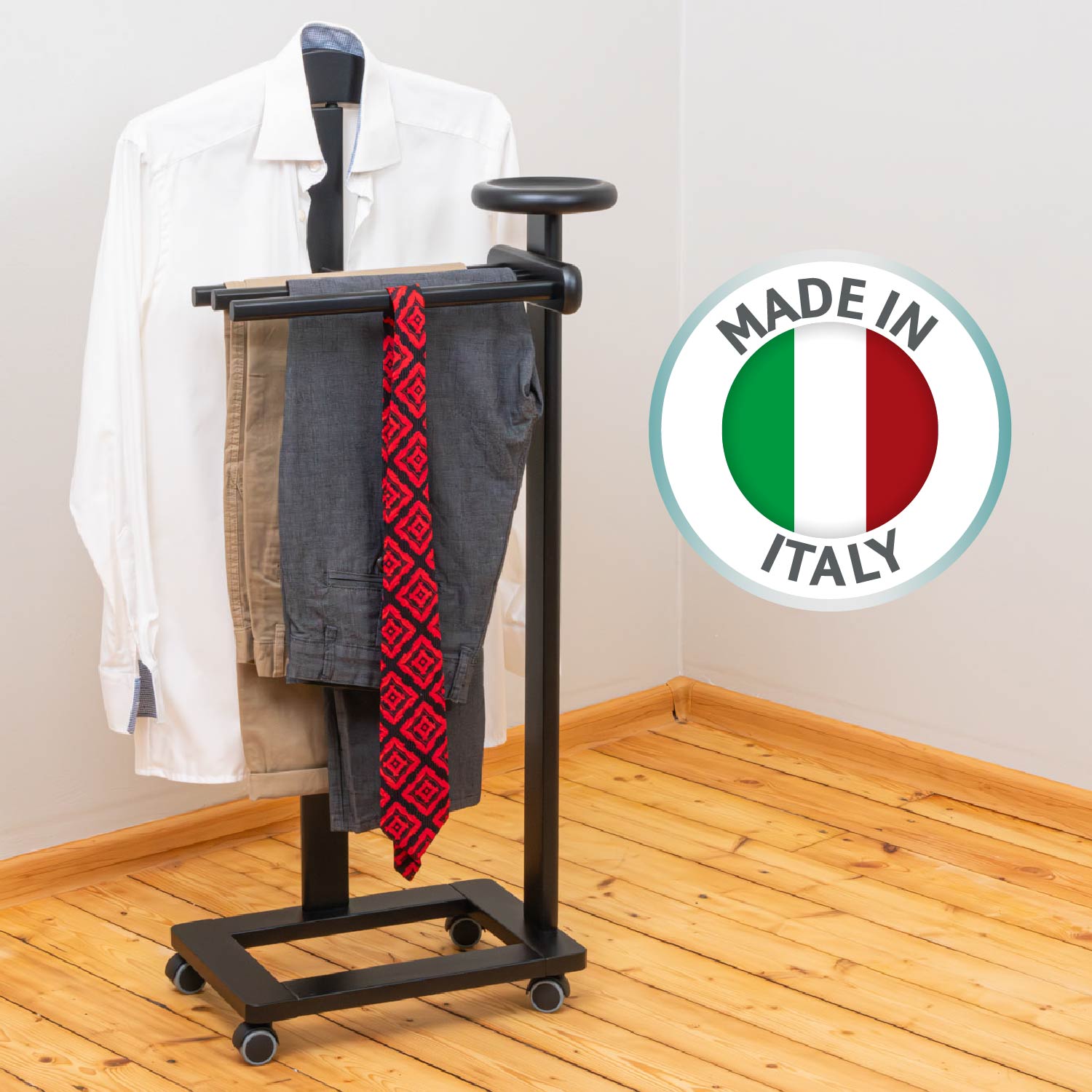 Servomuto, Indossatore, Composto da 1 gruccia, 3 portapantaloni e ripiano portaoggetti - Colore nero, Tatkraft Baron, 12