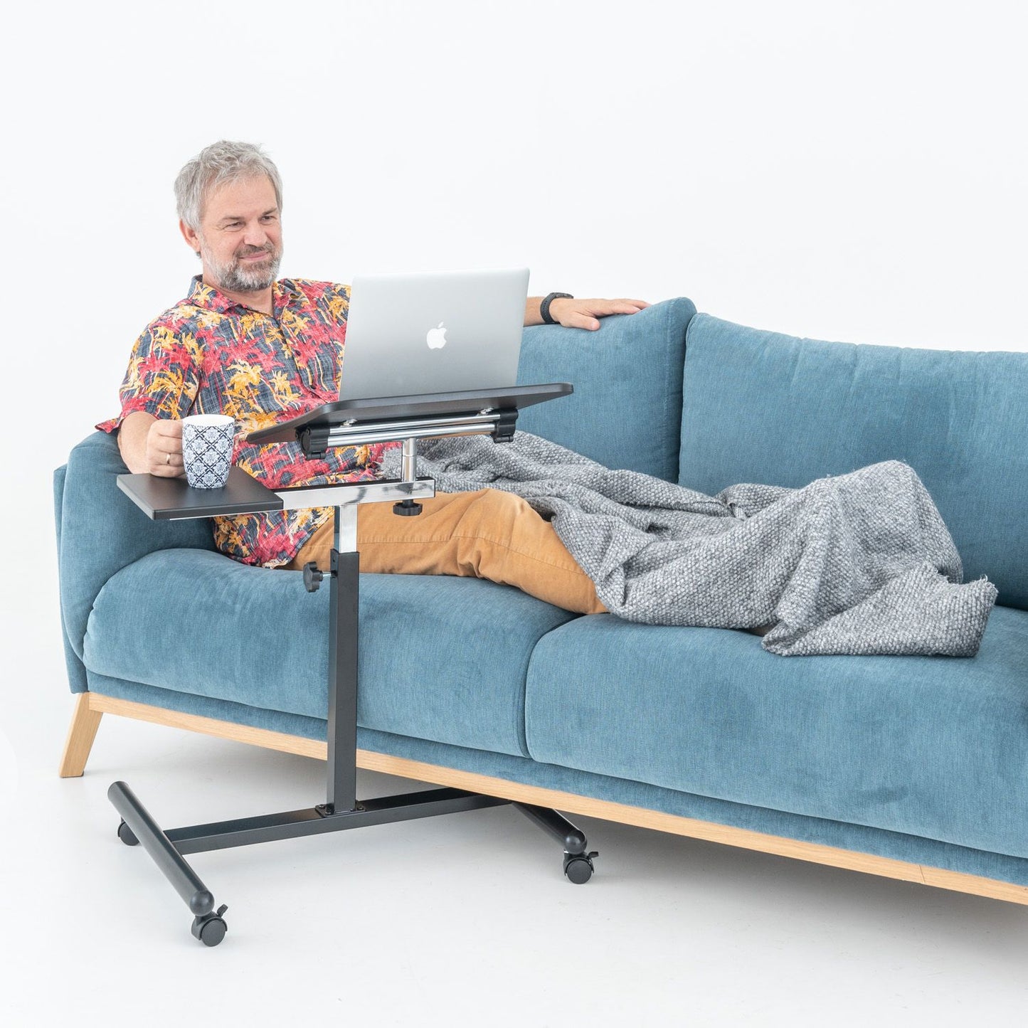 Tatkraft Vanessa - Tavolo Porta PC su Ruote, Nero, Regolabile in Altezza con Piattaforma per Mouse, f