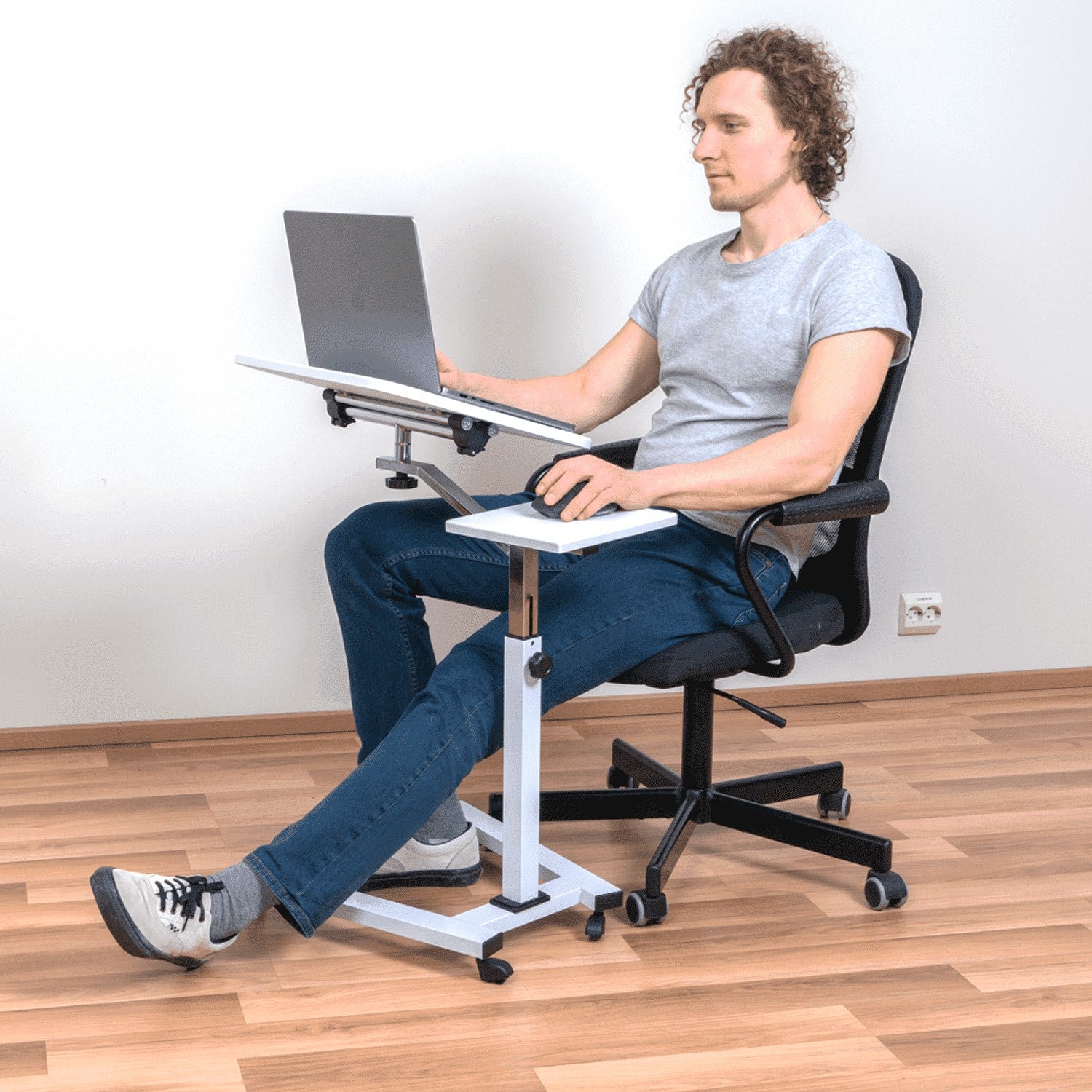 Tavolino Regolabile per Laptop, Tavolino da Letto, Tavolino per Divano, con Supporto per Mouse, con Ruote, Tatkraft Like, 1